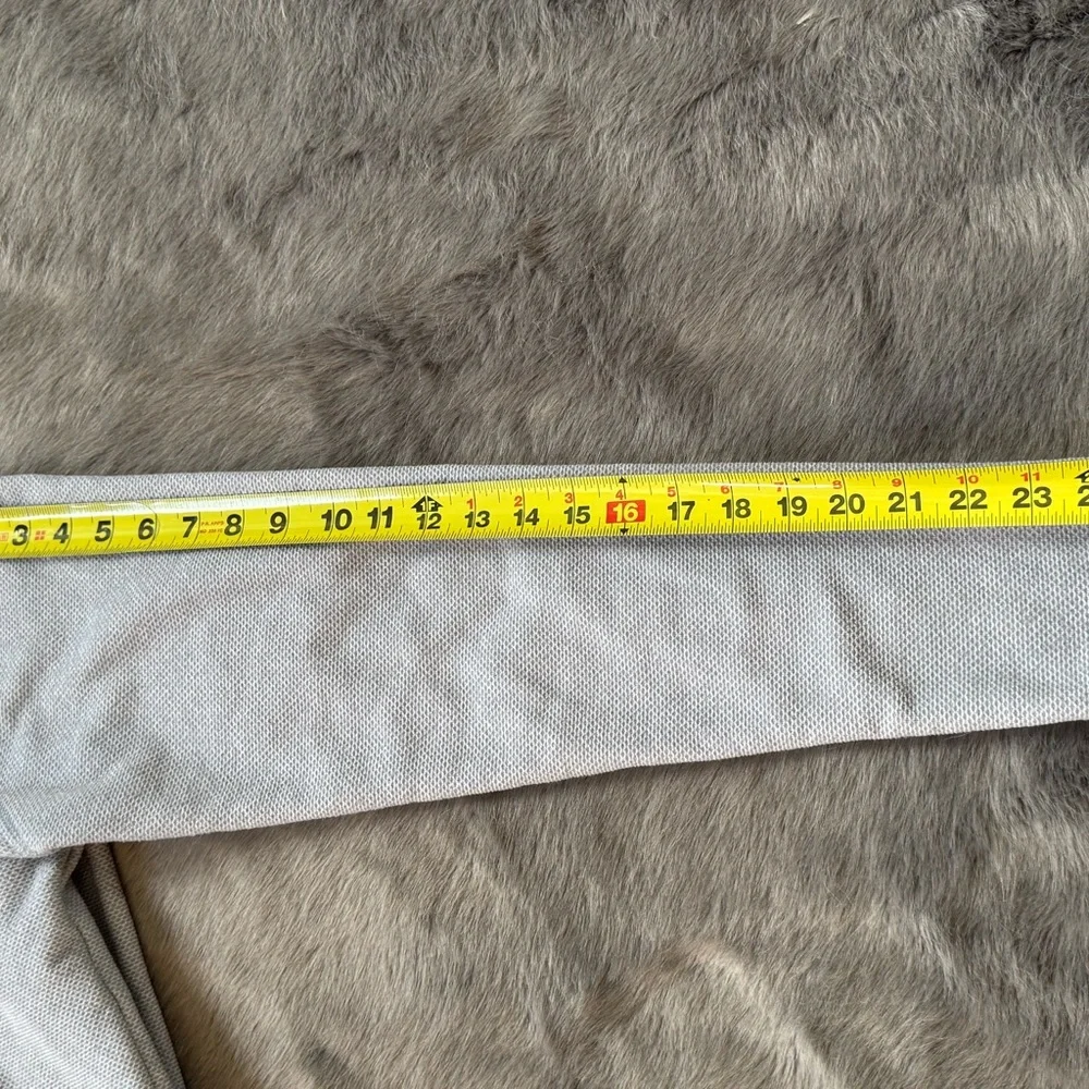 The North Face Men's Light‎ Gray quarter -Zip Medium